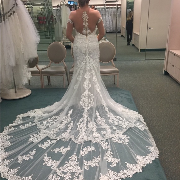 USED Long Sleeve Galina Signature Wedding Dress - Picture 2 of 13